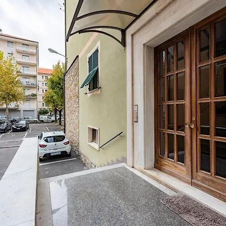 Joivy Cosy Flat With Parking In Apartamento