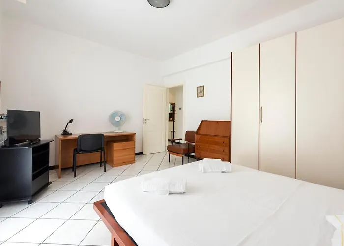 Joivy Cosy Flat With Parking In キアーヴァリ