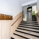 Joivy Cosy Flat With Parking In Apartmán Chiavari