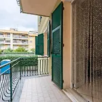 Joivy Cosy Flat With Parking In Apartmán Chiavari