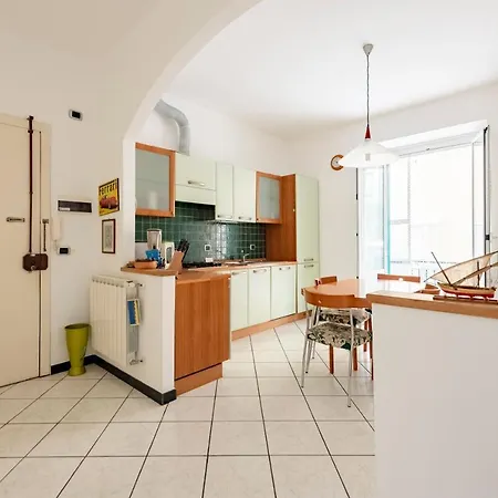 公寓 Joivy Cosy Flat With Parking In 基亚瓦里