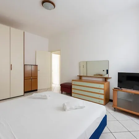 Joivy Cosy Flat With Parking In Apartment